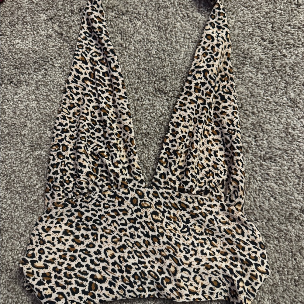 SHEIN Leopard Print Crop Top